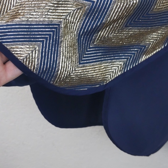 J Crew Tank Top Wool Mixed Metallic Blue Gold Gilded Chevron Shell Blouse Size 6 - Picture 8 of 11